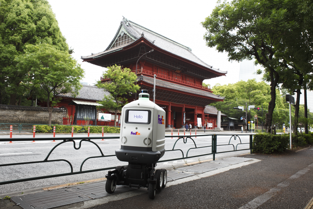送貨機械人亮相東京   提供即日無接觸送貨
