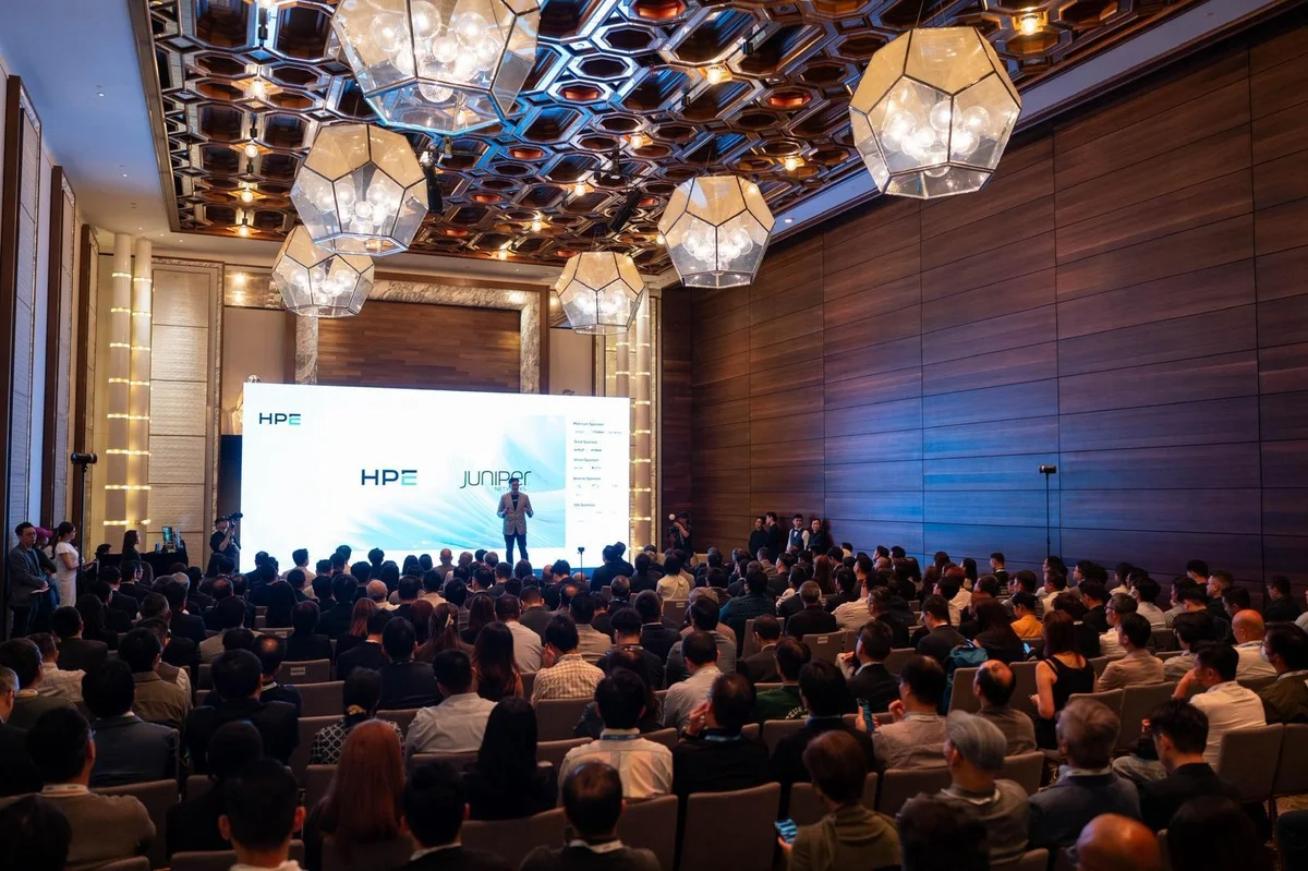 HPE Discover More AI Hong Kong 2025 活動現場,匯聚超過 500 家客戶及合作夥伴